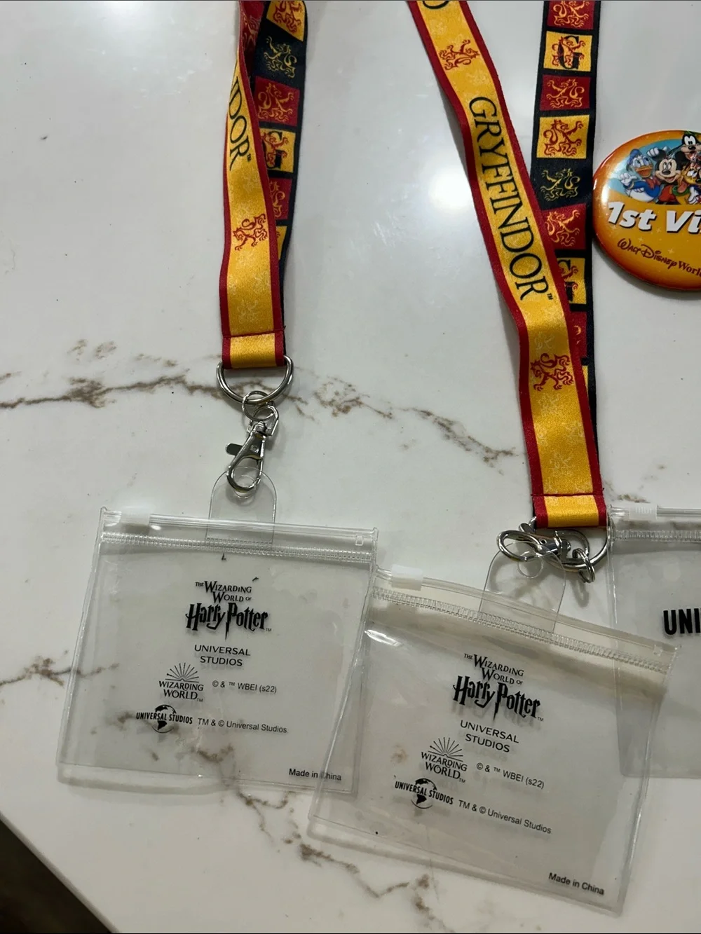 Universal Studios/Disney Lanyard Lot with 1st Visit Button - Picture 2 of 6